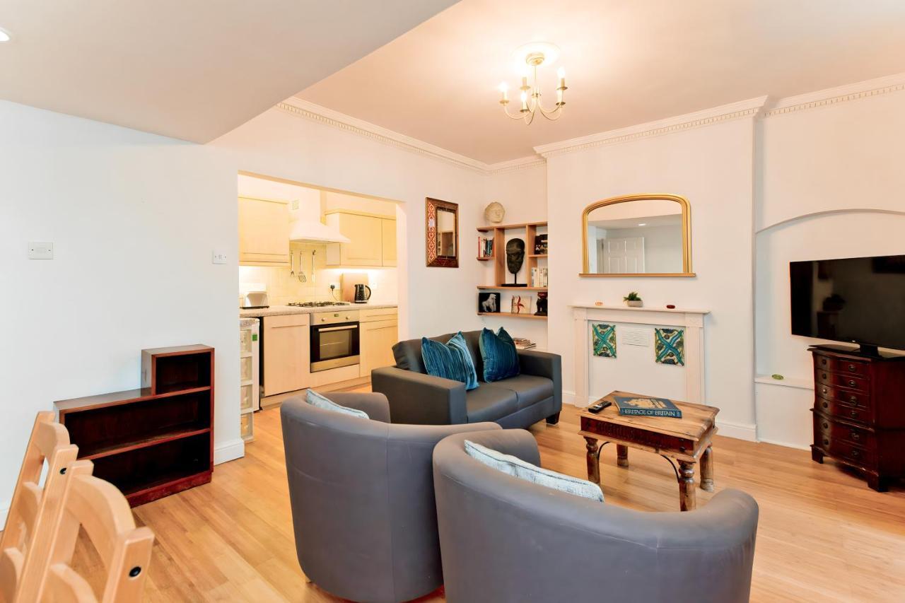 Gorgeous London 2-Bed Flat - 25 Minutes Walk From Winter Wonderland Apartment Exterior photo