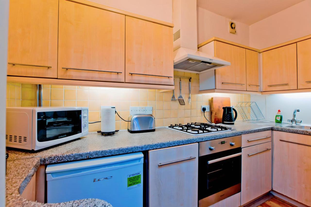 Gorgeous London 2-Bed Flat - 25 Minutes Walk From Winter Wonderland Apartment Exterior photo